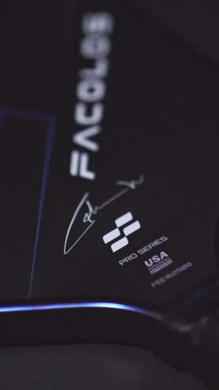 Selkirk AMPED Invikta Midweight view 1